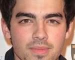 Joe Jonas Acude a Urgencias