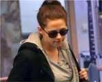 Kristen viaja para estar con Robert