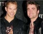 Robert y Kellan Disearan Juntos