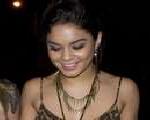 Vanessa Hudgens esta Feliz